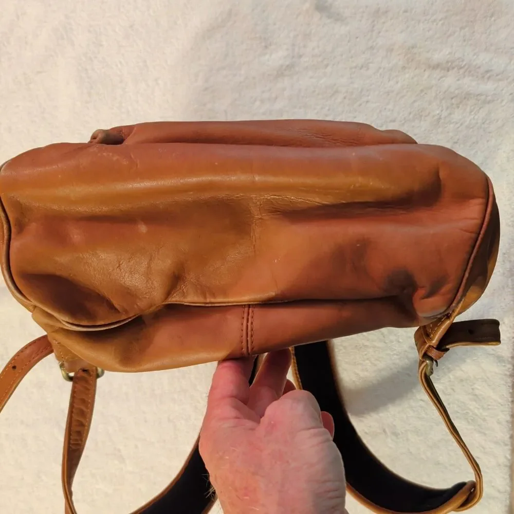 Dilana Design Collection Santa Fe Columbian Leather Backpack/Shoulder Bag